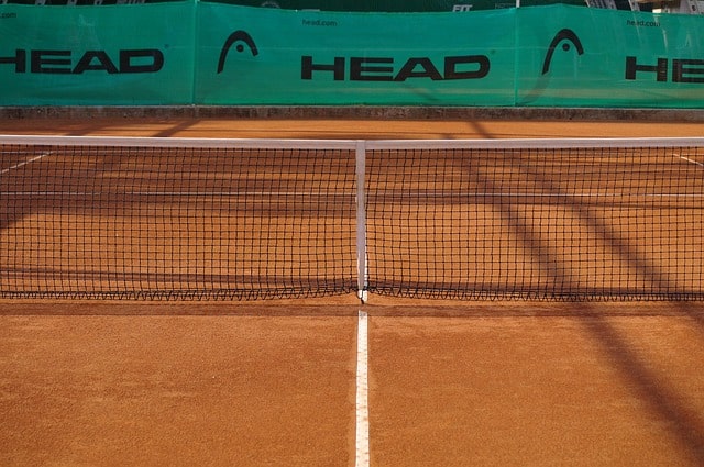 clay tennis court photo