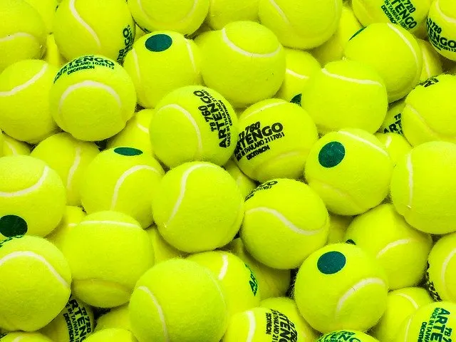 lots of tennis balls